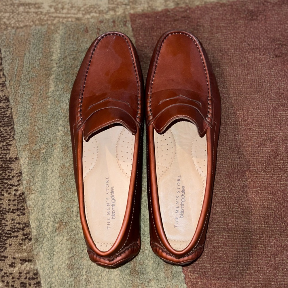 BLOOMINGDALE’S MEN’S PENNYLOAFER